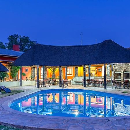 Auas Safari Lodge 温特和克 外观 照片