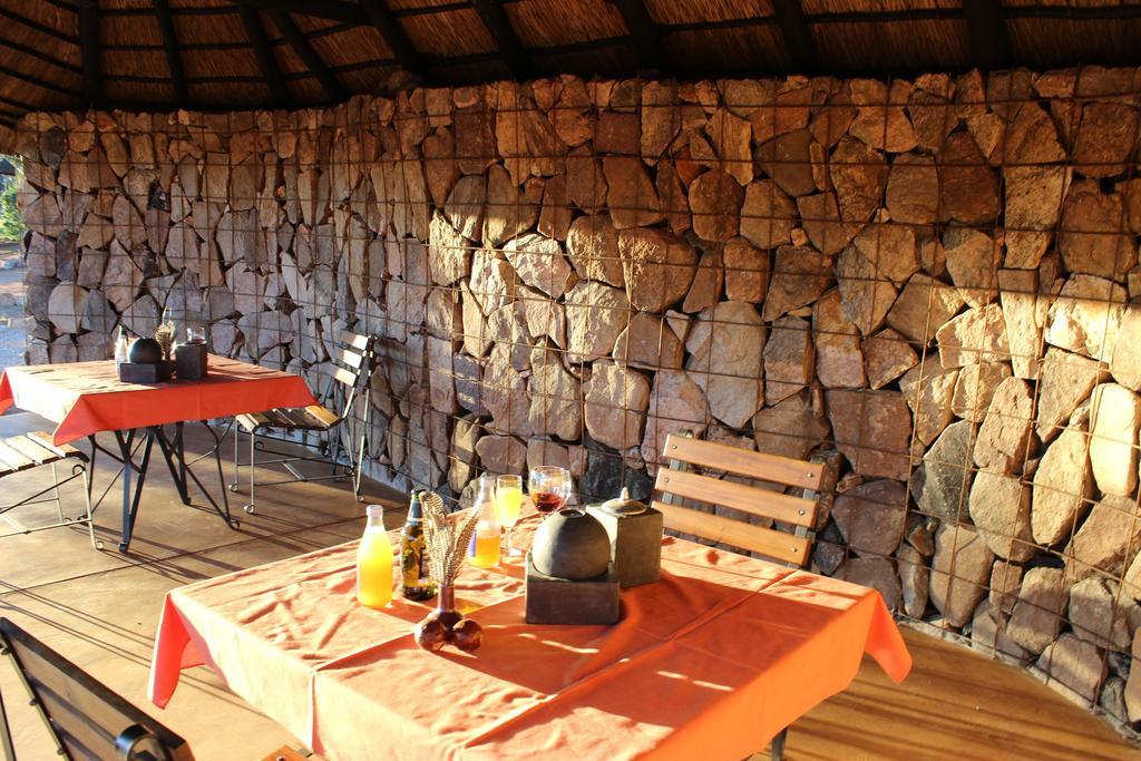 Auas Safari Lodge 温特和克 外观 照片