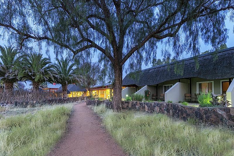 Auas Safari Lodge 温特和克 外观 照片
